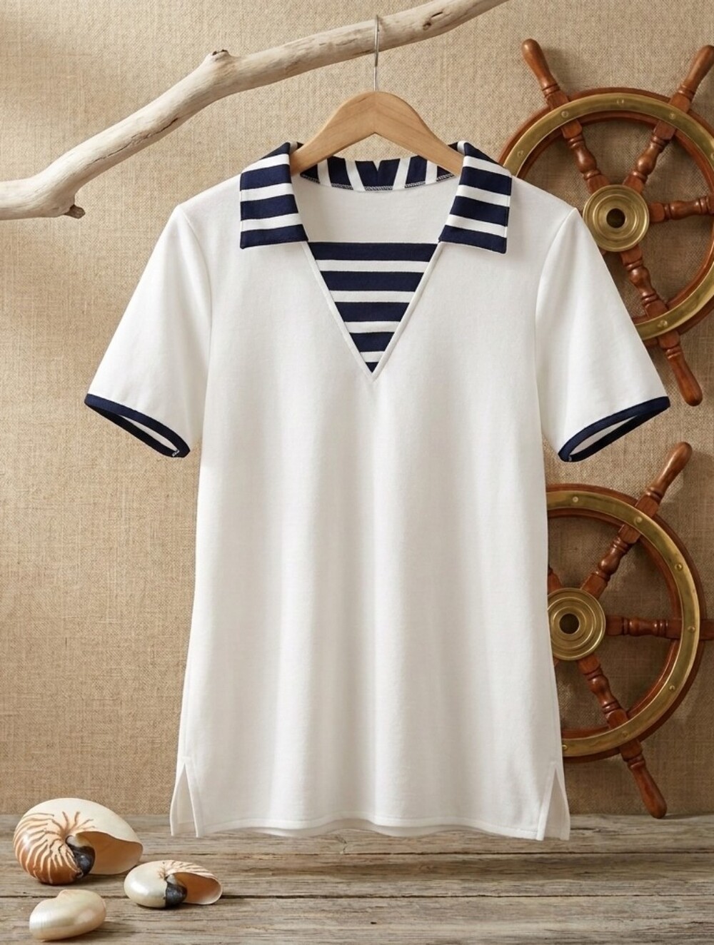 Act 3 Vintage Nautical Preppy Collared Top White & Black V-Neck T-shirt- Large